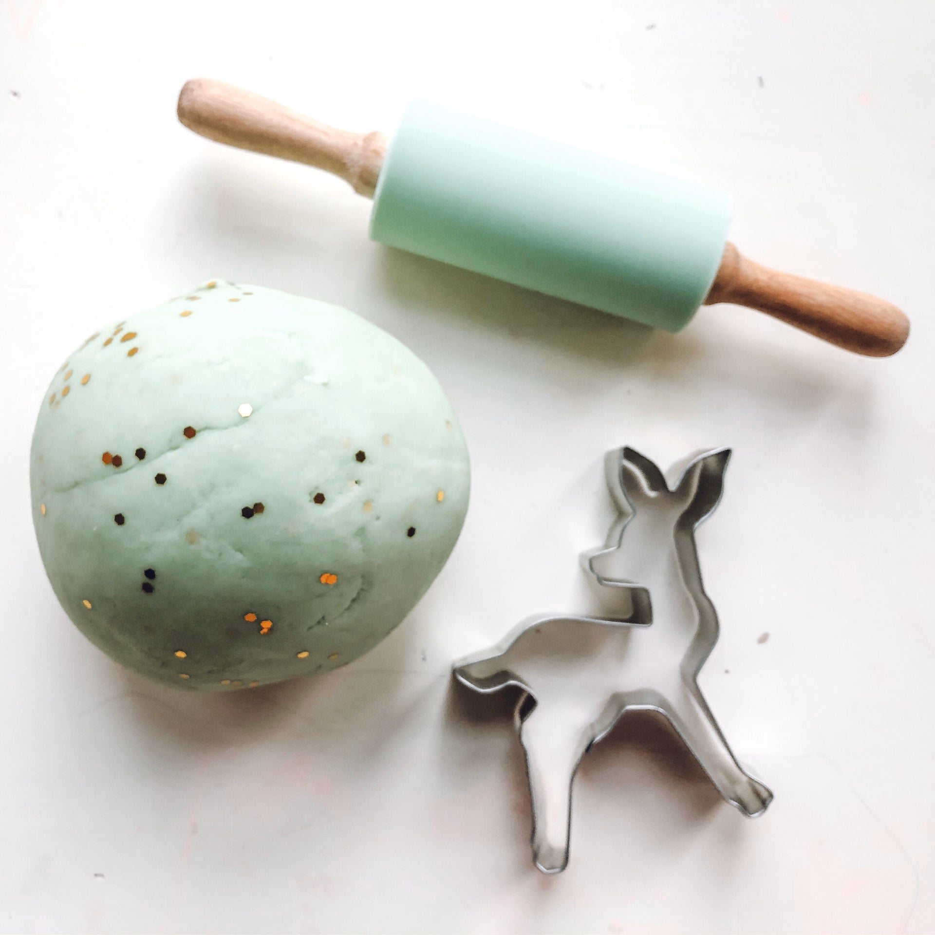The easiest playdough recipe ever!