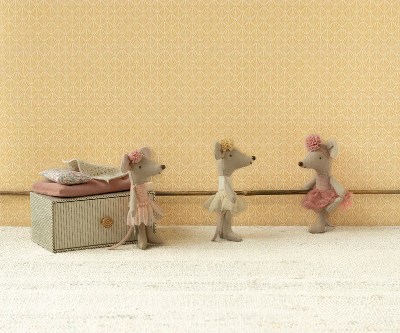 Dance mouse in daybed, Little sister - Maileg