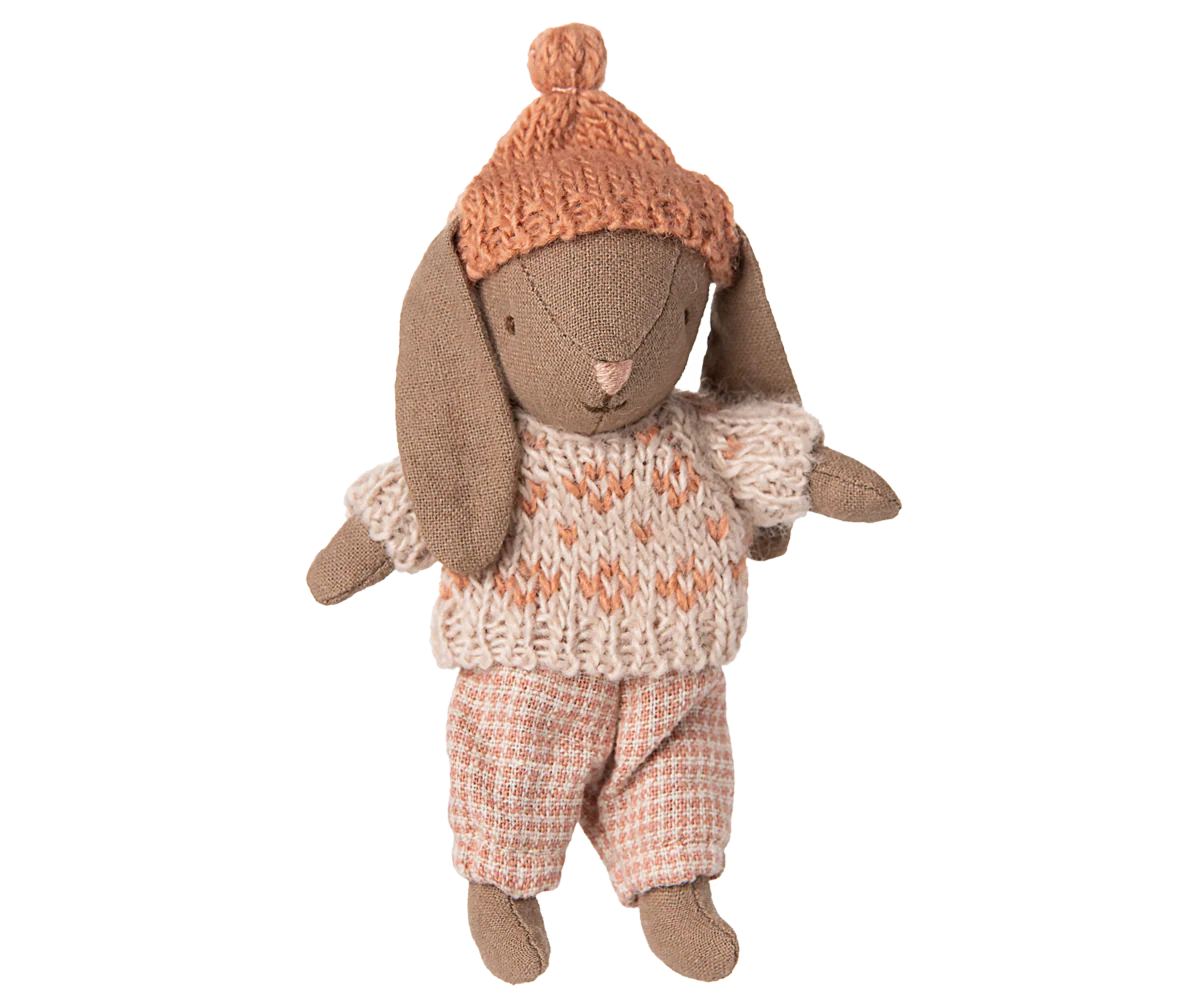 Winter Bunny, Micro- Rose