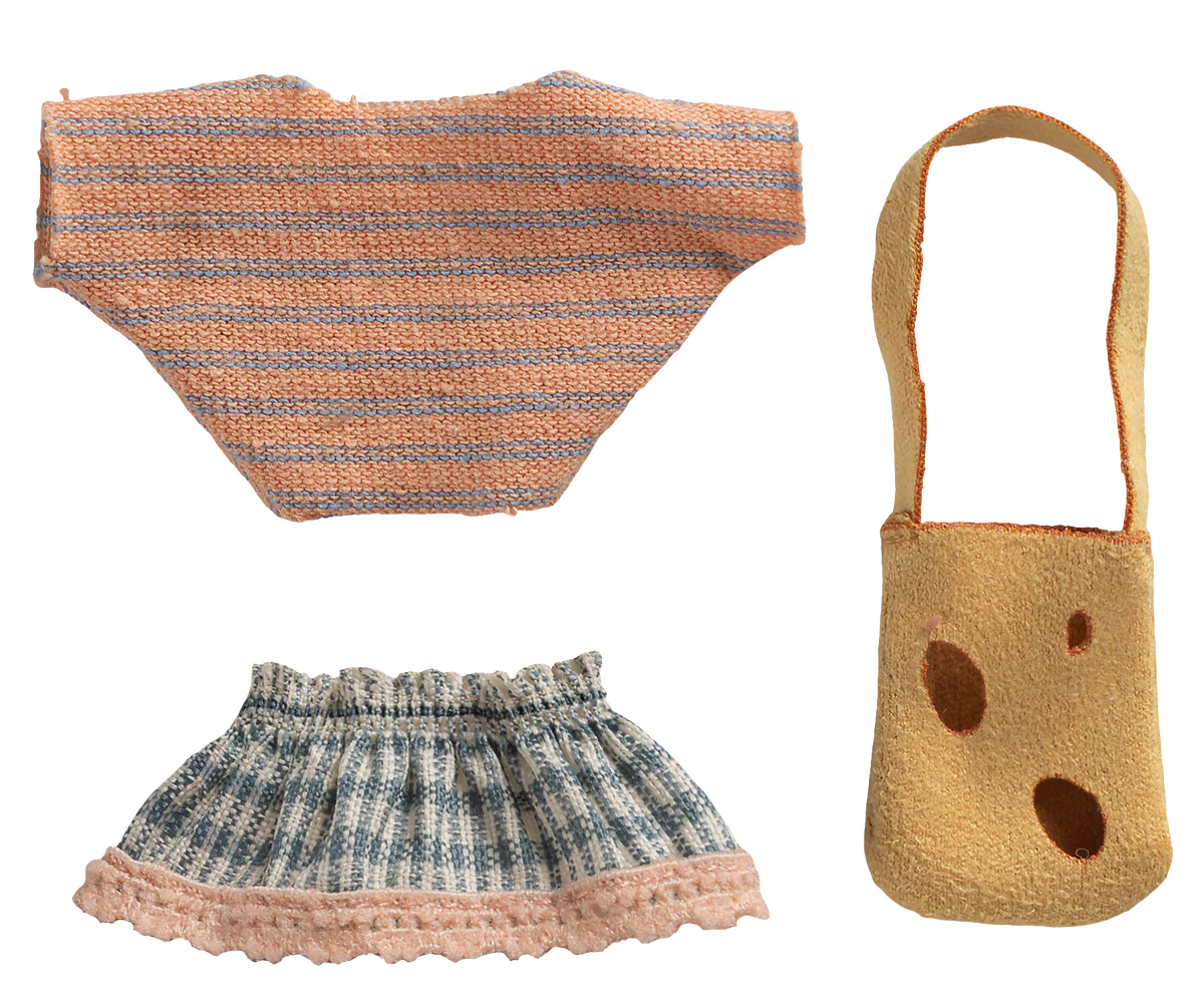 Clothes and Bag, Little Sister
